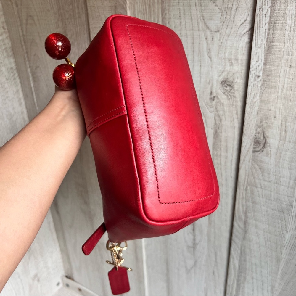 Vintage Coach Hampton Demi Legacy Cherry Red Shoulder Bag - Picture 6 of 12